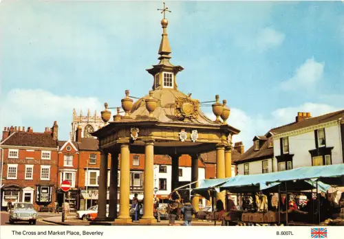 uk49766 cross and market place beverley uk