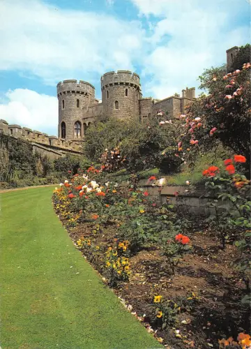 uk1685 Grabengarten und normanisches Tor Windsor Schloss Echtfoto UK