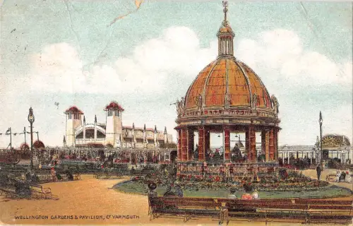 uk18136 wellington gardens and pavilion gt yarmouth uk