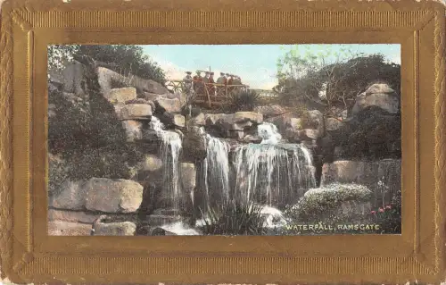 BR97032 Waterfall Ramsgate UK Kamera 606