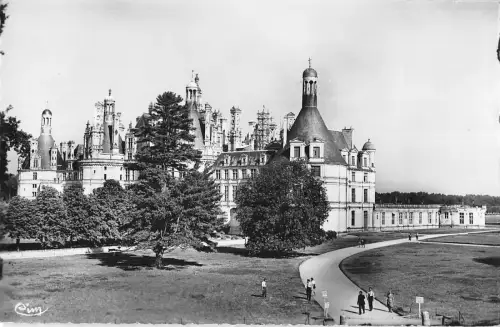 BF10240 le chateau vu de l hotel le chateau de chambord france Frankreich