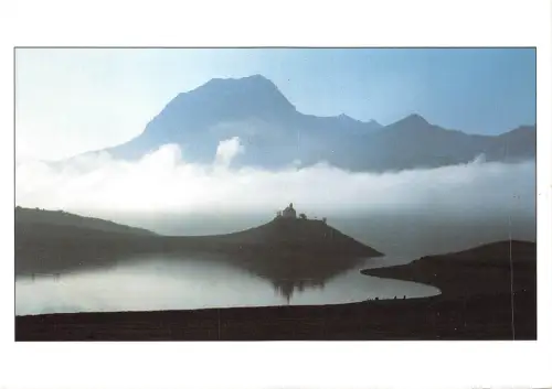 BF689 Un matin de printemps le jour se leve sur la baie saint michel Frankreich