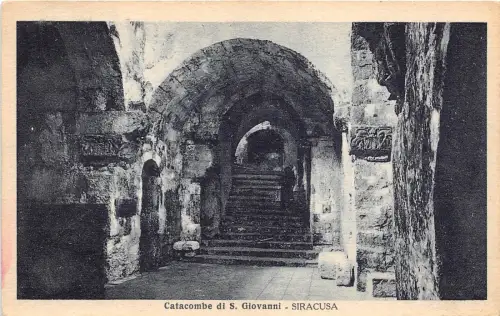 BG25091 catacombe di s giovanni siracusa italy
