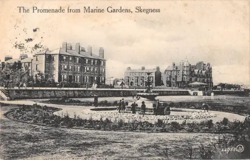 uk14830 promenade from marine gardens skegness real photo uk
