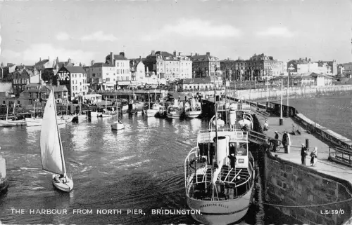 uk13136 harbour from north pier bridlington real photo uk