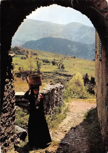 BG35965 la corse groupe folkloreique a manella sechia typen folklore frankreich