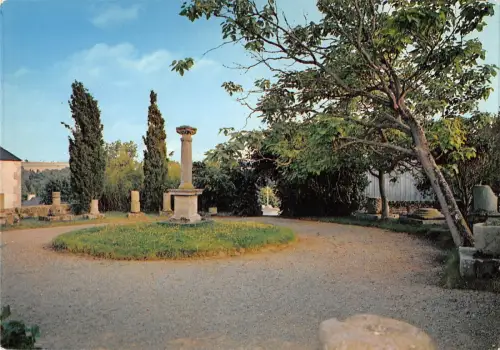 BR52536 Corseul le jardin des antiques vestiges romains France