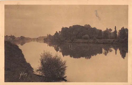 BF10295 chinon la vienne france Frankreich