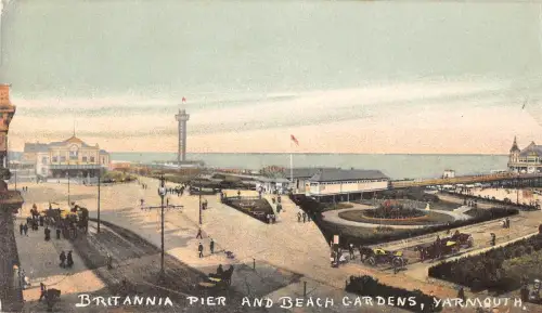 uk13830 britannia pier and beach gardens yarmouth uk