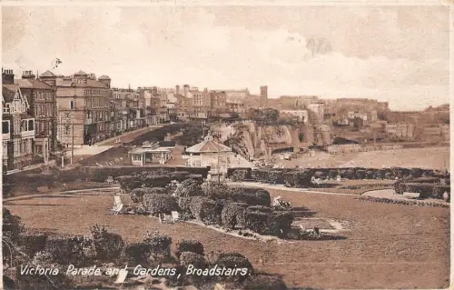 B89579 victoria parade and gardens broadstairs uk