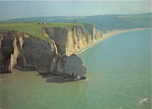 BR25906 Etretat porte et Falaise d Menge Frankreich