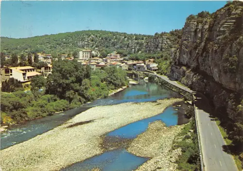 BR26115 La Vallee de l Ardenche A Vogue les Falais et le Village France