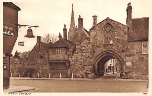 BR67643 st ann s gate salisbury uk