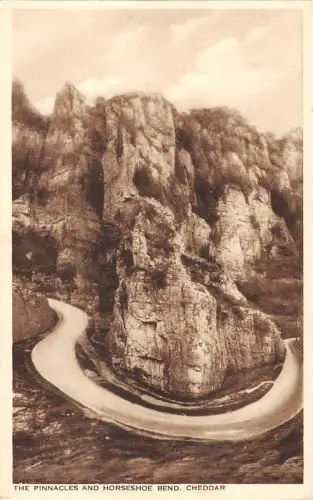 uk29922 pinnacles and horseshoe bend cheddar real photo uk