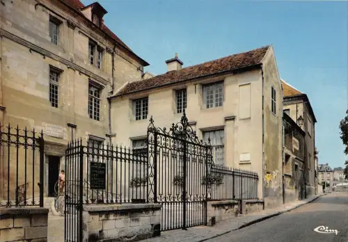 BR54843 Chateau Thiery rue jean de la fontaine france