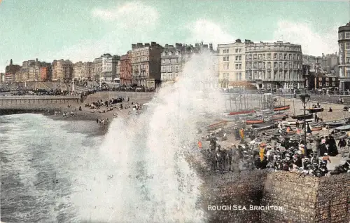 uk15226 rough sea brighton uk