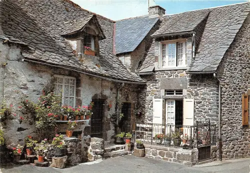 BR31480 Salers Cite Medievale Frankreich