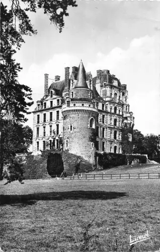 BF10088 chateau de brissac maine und loire monumet hist france 1 2
