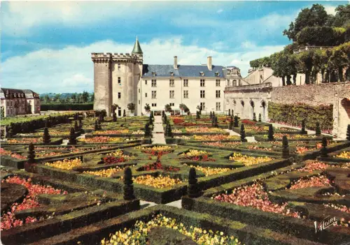 BR31331 Les jardins a la Francaise et le chateau Villandry france