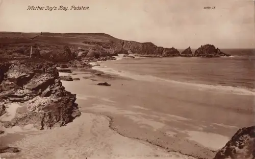 BR96403 Mother Ivy S Bay Padstow Echtfoto UK