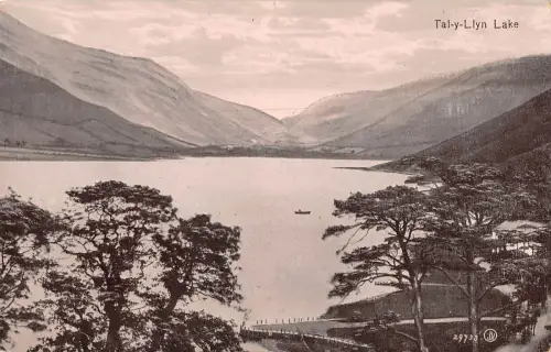 BR96894 taly llyn lake valentine 29733 wales