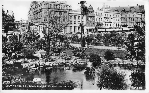 uk14140 Lily Pond Central Gardens Bournemouth Echtfoto UK