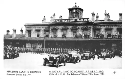 uk5616 a royal motorcade reading real photo uk