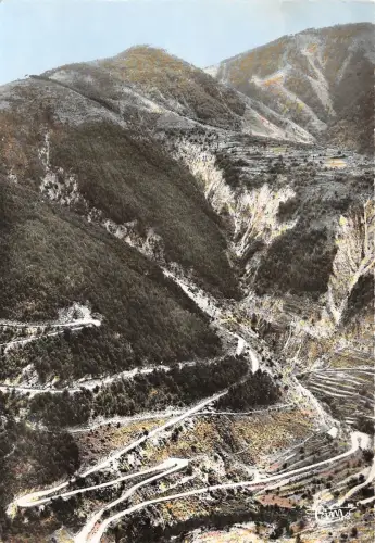 BF30252 peira cava la route en lacets a m france