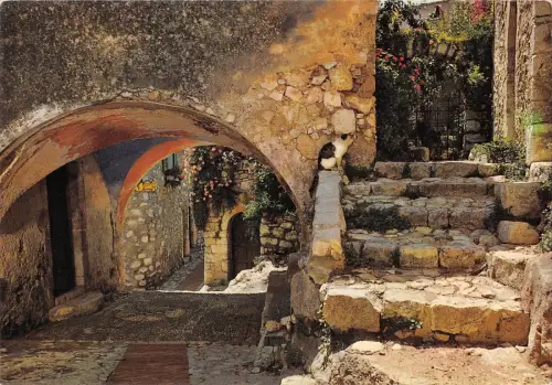 BT7670 Eze vieille rue pittoresque France