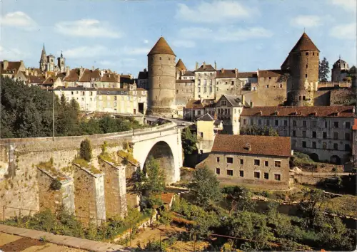 BT6380 Semur en auxois vue generale France