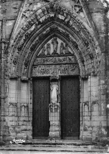 BR51984 Saint Suplice de Favieres le portail de l eglise Frankreich