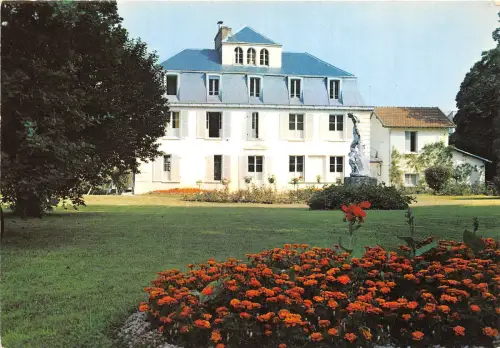 BR26154 La mairie vue du parc Chatenay Malabry Frankreich