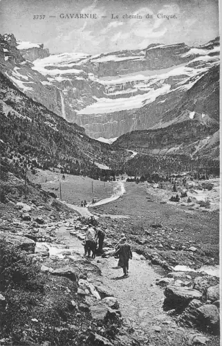 BR73160 gavarnie le chemin du cirque france