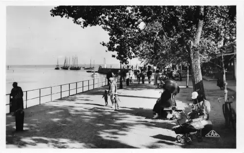 BR10699 Le pouliguen promenade frankreich