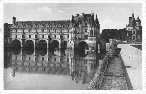 BT13999 Chenonceaux le chateau et la tour des marques France
