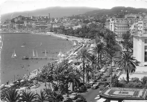 BR29201 Cannes le croiette et les places france