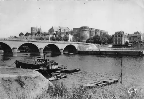 BR17348 Angers la maine le pont de la basse chaine et le chateau france