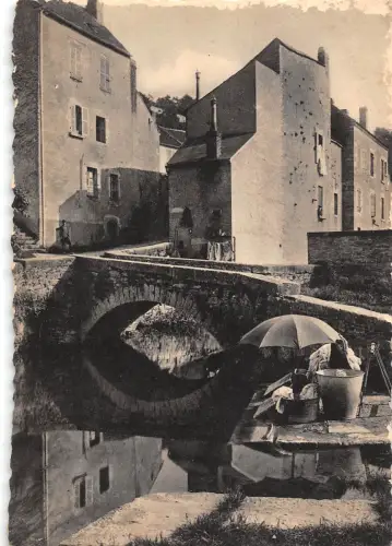 BR50491 Clamecy vieux pont sur le bief du moulin Frankreich