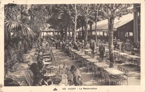 BR72280 vichy le restauration france