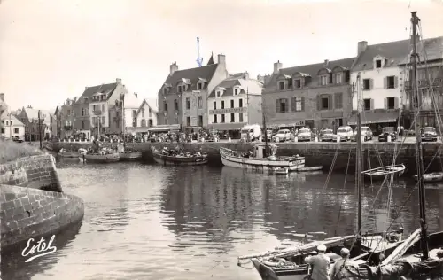 BR11839 le Croisic Port vers les quais france Echtfoto