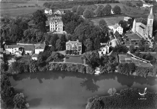 BR18375 Ustaritz La Nive le Centre Lota france