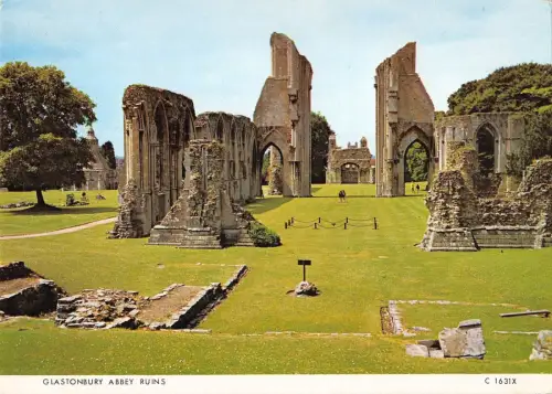 BR75938 glastonbury abbey ruins uk