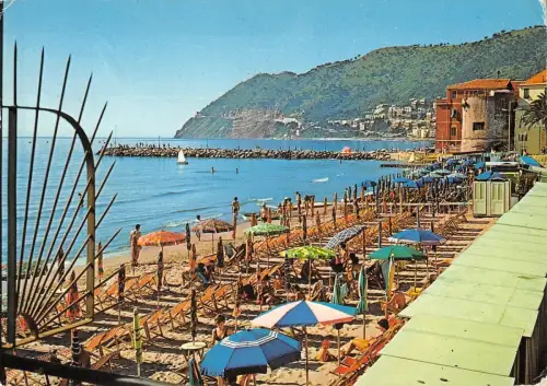 BT0212 Laigueglia la spiaggia Italien