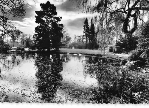 BT14618 Pau Le lac du parc Beaumont Frankreich