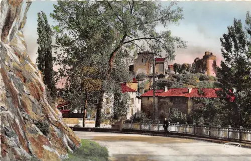 BR26313 St Germain le s rochers et les vieilles tours Frankreich