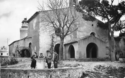 BR5968 La Garoupe La vieille chapelle et le Phare france
