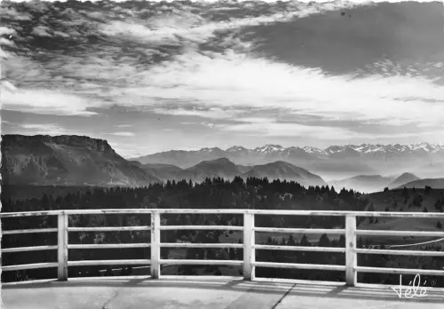 BR18066 Aix Les bains Mont revard Le margeriaz et chaine de Belledonne france