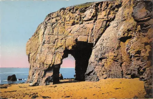 BR47733 la plage et le arche de port blanc Quiberon Frankreich