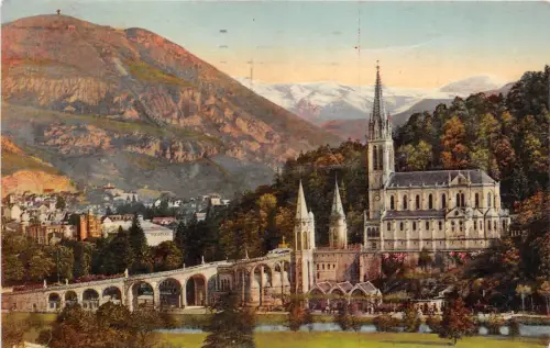 BR38127 La Basilique et le pic du jer Lourdes france