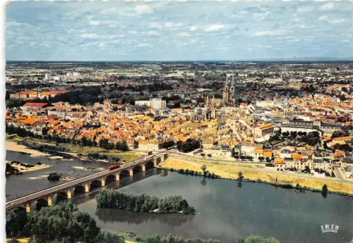 BR29540 Moulins pont regemortes et l allier france